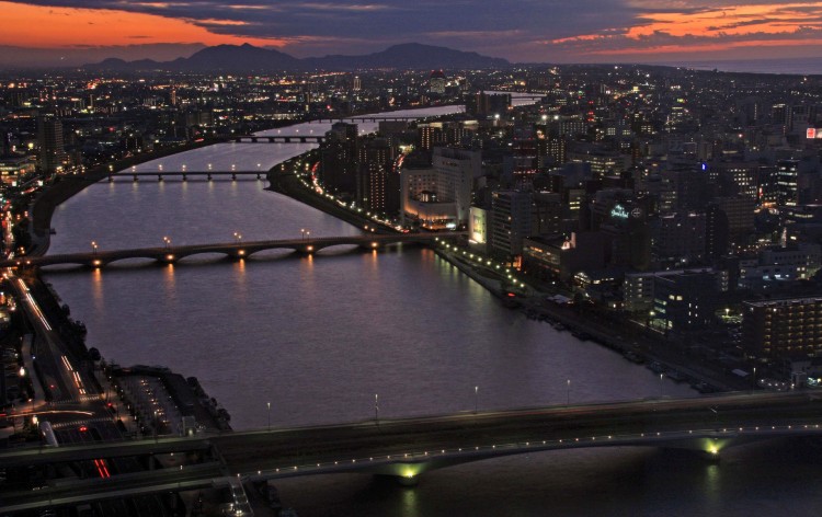 新潟市内の夜景（イメージ）