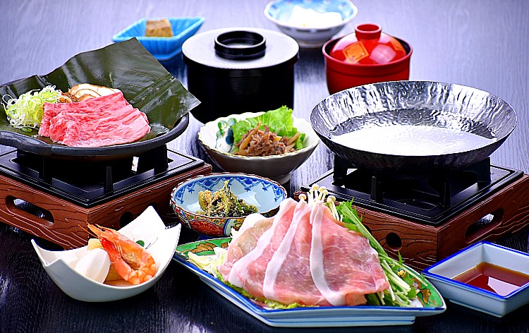 飛騨牛朴葉味噌焼きと飛騨豚しゃぶしゃぶ（イメージ）