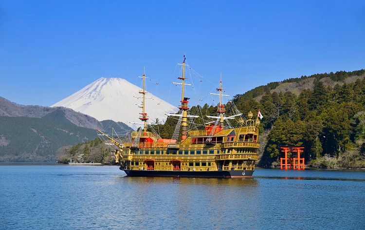 箱根海賊船（イメージ）