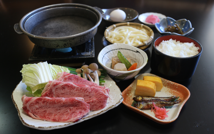 飛騨牛すき焼きの昼食(一人前 イメージ)