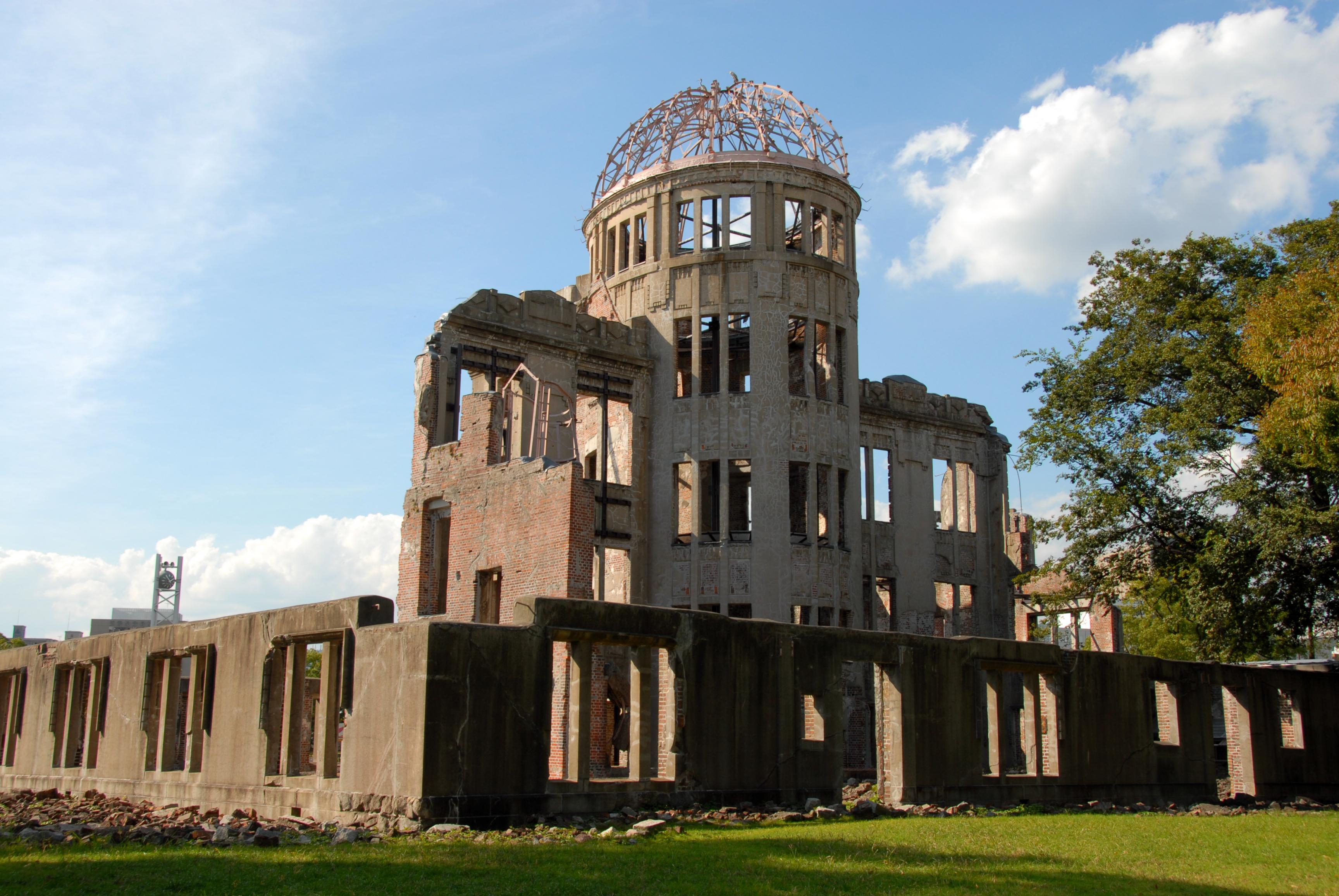 原爆ドーム（イメージ）写真提供：広島県