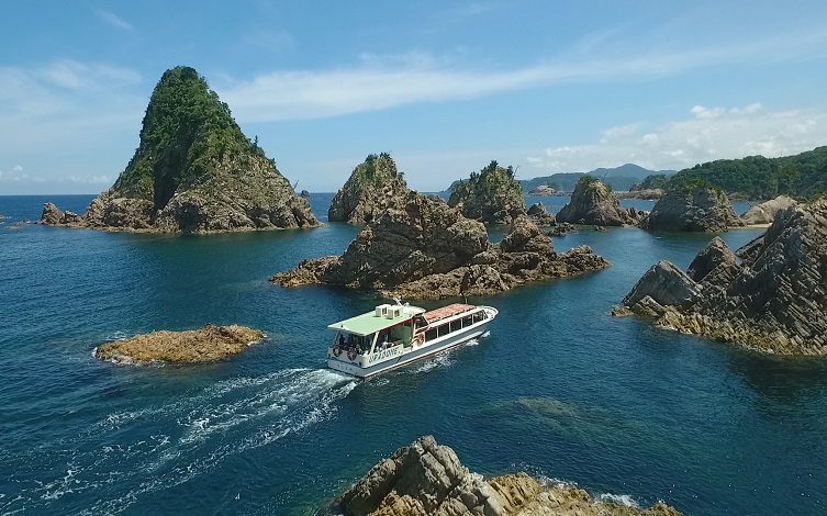 浦富海岸クルーズ（イメージ）