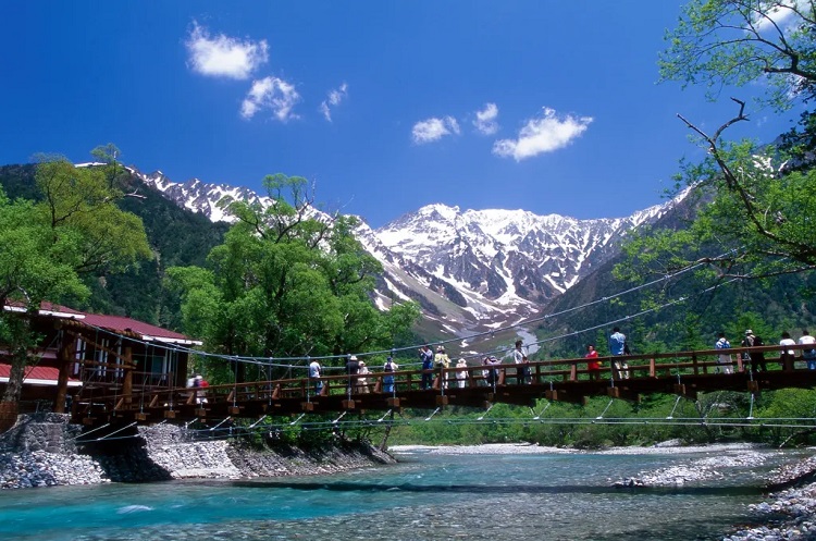 上高地・河童橋（イメージ）